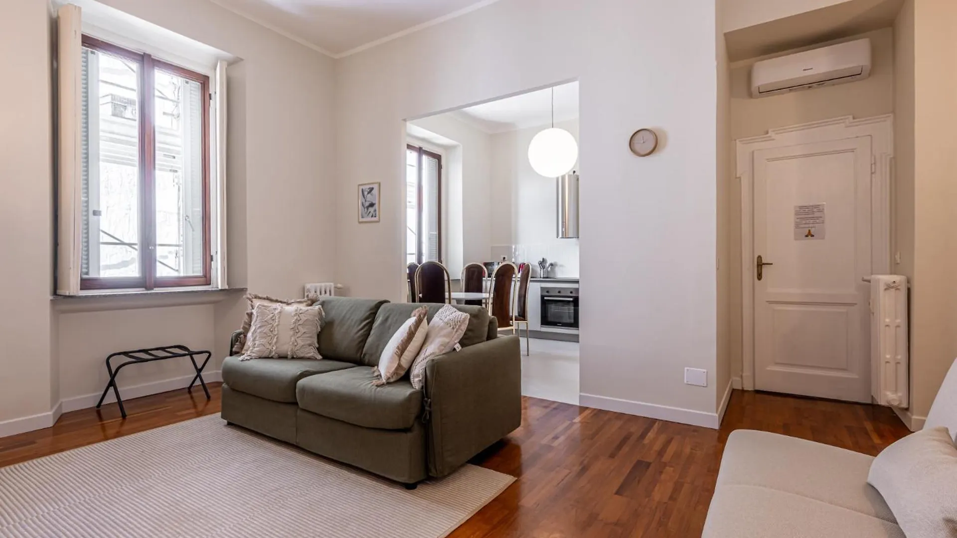 Ferienwohnung Cortivo House - Silva 45 Next To Metro Lotto Mailand Italien