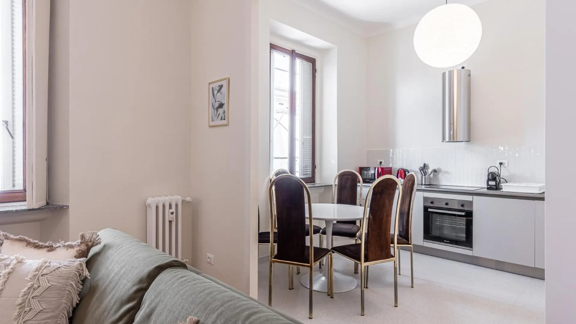 Ferienwohnung Cortivo House - Silva 45 Next To Metro Lotto Mailand Apartment